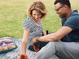 Micro-Mances & Everyday Gestures That Build Real Bonds